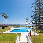 Calahonda I With Sea View *