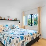 Calahonda I With Sea View شقة